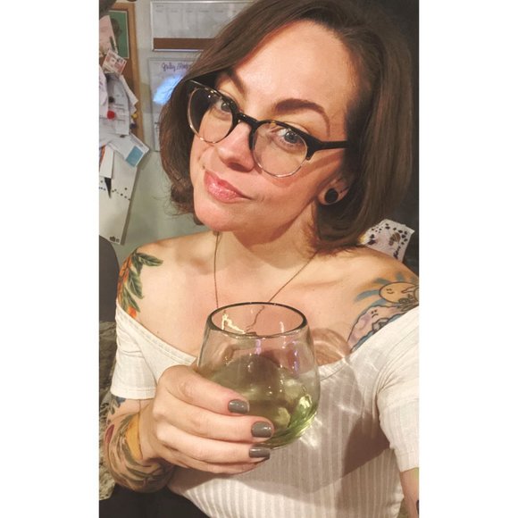 Profile Picture of Jaclyn Graham (@foodpluswords) on Poshmark