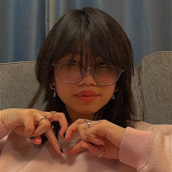 Profile Picture of Denise Yap (@deniseyap) on Poshmark