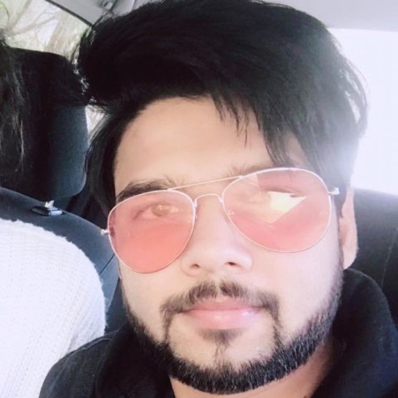 Profile Picture of Kush Gupta (@kushgupta197) on Poshmark