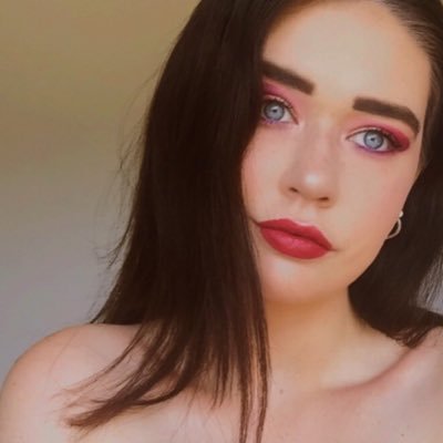 Profile Picture of Tia Mathews (@tiahnamathews) on Twitter