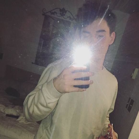 Enoch Cuny - Poshmark Profile Picture of Enoch Cuny (@enochcuny) on Poshmark