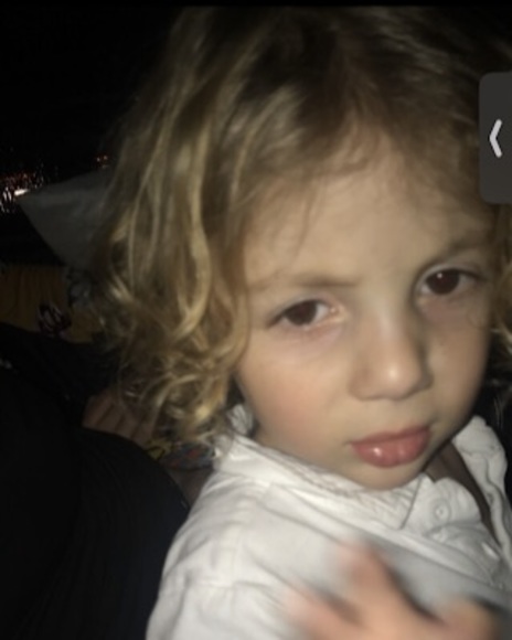 Aaysha Jabbouri - Poshmark Profile Picture of Aaysha Jabbouri (@aayshajabbouri) on Poshmark