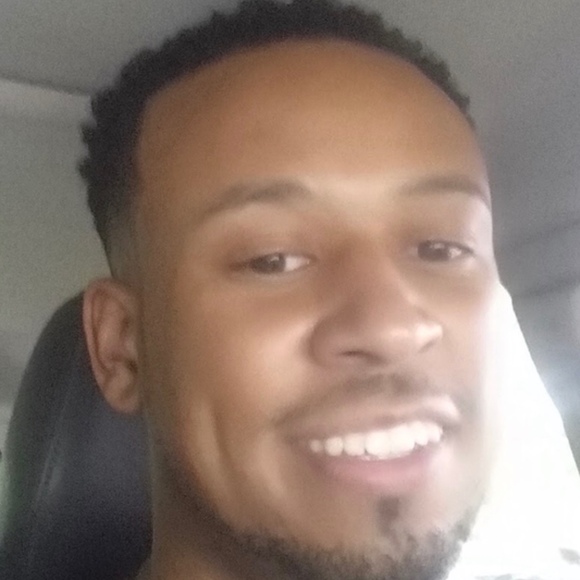 Profile Picture of Raymond Farmer (@raythe3rd) on Poshmark