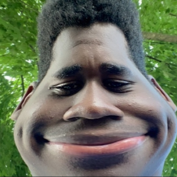 Profile Picture of Matthew Nonnon (@mattpatnonnon) on Poshmark