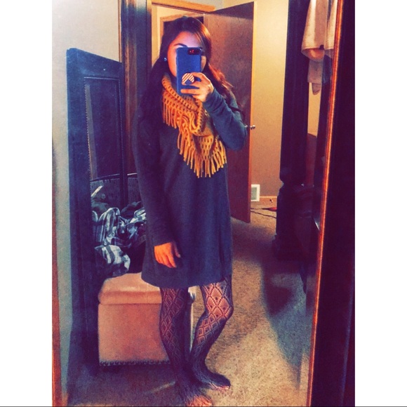 Profile Picture of Amanda Schell (@amandaschell14) on Poshmark