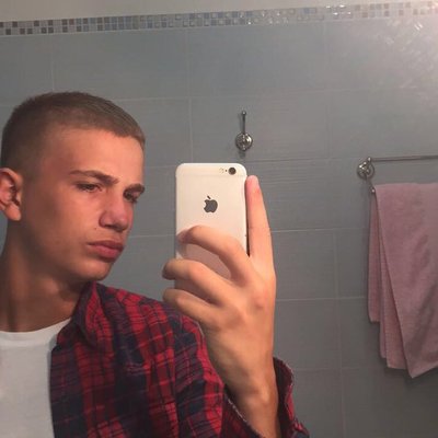 Profile Picture of --- (@JonathanPavone) on Twitter