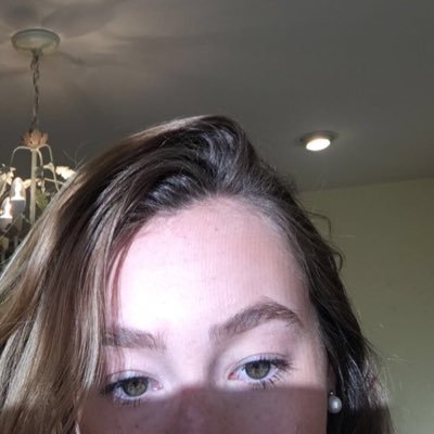 Profile Picture of Julia Coburn (@julia__coburn) on Twitter