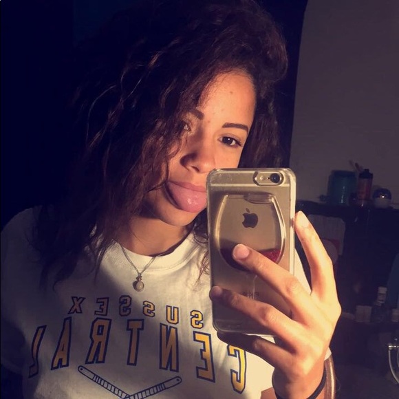 Profile Picture of Haley Briscoe (@yagirlhaley) on Poshmark