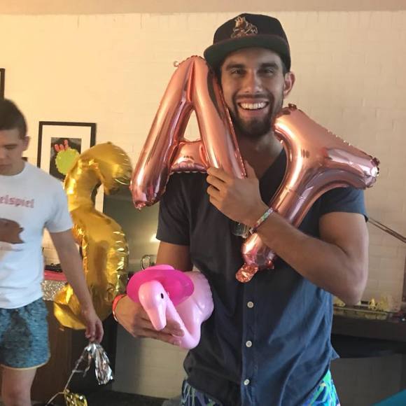 Profile Picture of Anthony Travers (@anthonytravers) on Poshmark