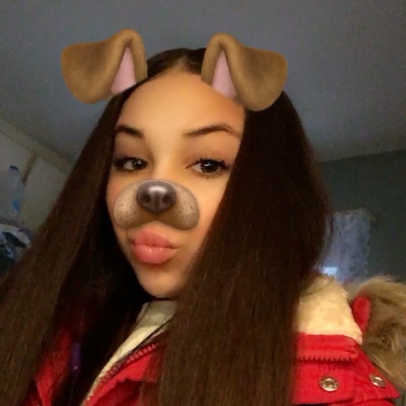 Profile Picture of Nevaeh Luh (@luhnevaeh) on Poshmark