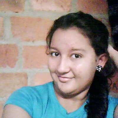 Profile Picture of Lorena Aranda (@lorenaaranda10) on Twitter