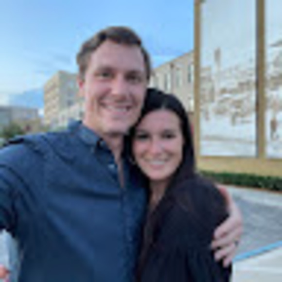 Profile Picture of Travis Ptacek (@ptravismd) on Poshmark