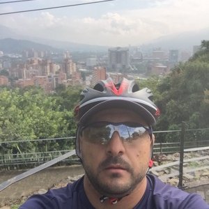 Profile Picture of Juan Guillermo Botero (@JuanGui19035145) on Twitter