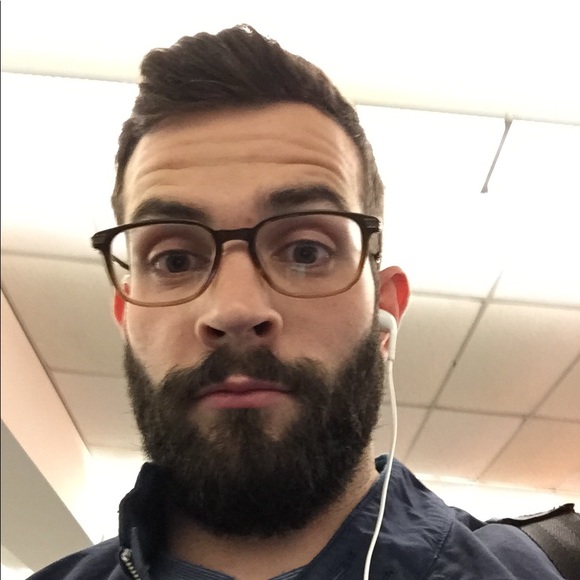 Profile Picture of Derek Stinchcomb (@dstinch) on Poshmark