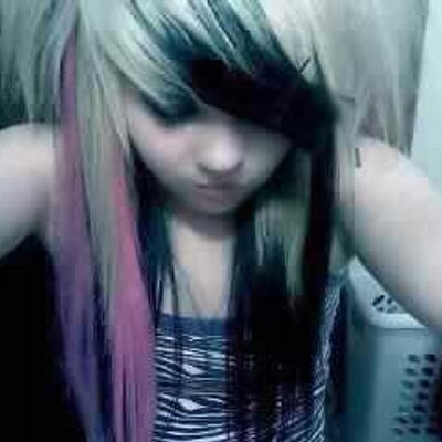 Profile Picture of Jenn (@JennaHorner69) on Twitter