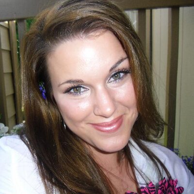 Profile Picture of Lisa Powell (@Lisapowell07) on Twitter