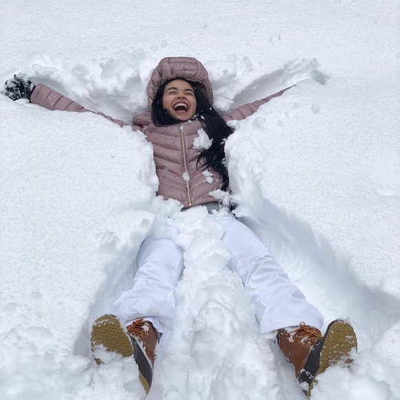 Profile Picture of Maria alejandra Builes (@aleja2123) on Poshmark