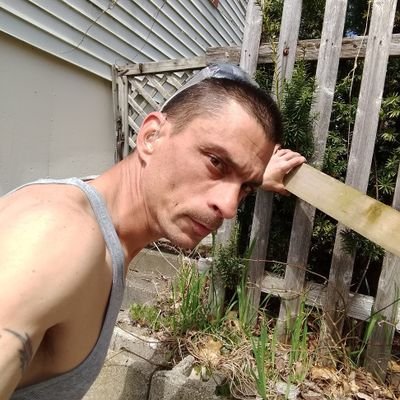 Profile Picture of Yes Derek Cote (@YesCote) on Twitter