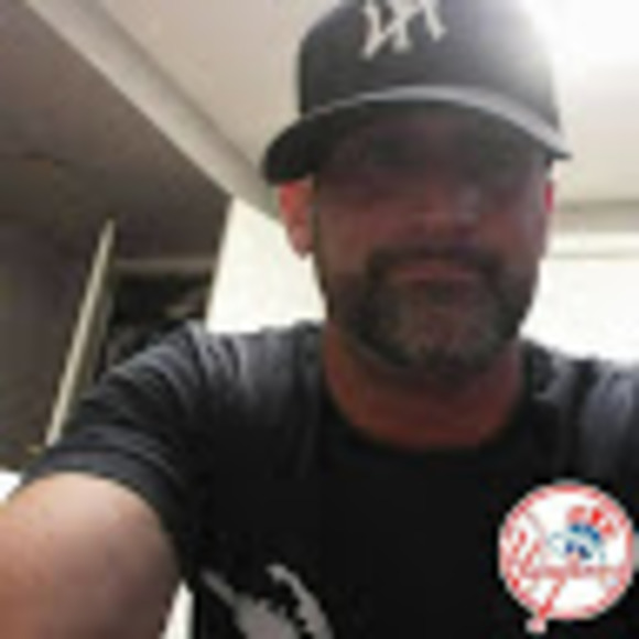 Profile Picture of Paul Licciardi (@paullicciardi88) on Poshmark