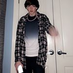 Profile Picture of John (@_johngroves) on Instagram