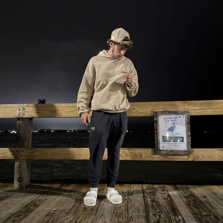 Profile Picture of brett (@brett.rickert) on Tiktok