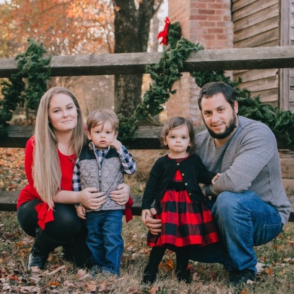 Profile Picture of Amanda Fournier (@afournier92014) on Poshmark