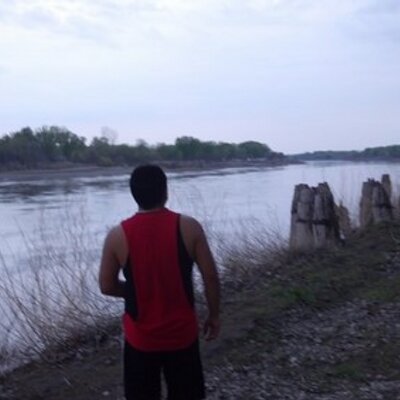 Profile Picture of Efrain Robles (@efrainrobles90) on Twitter