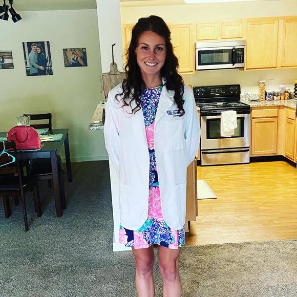 Profile Picture of Kara Coldiron fields (@karafields) on Poshmark