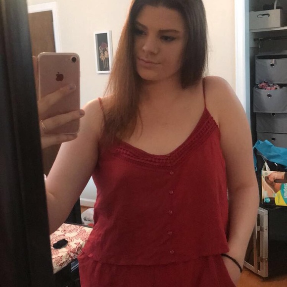 Profile Picture of Danielle Dawson (@dandan1313) on Poshmark