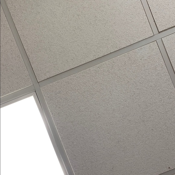 Josh Vassart - Poshmark Profile Picture of Josh Vassart (@joshvassart) on Poshmark