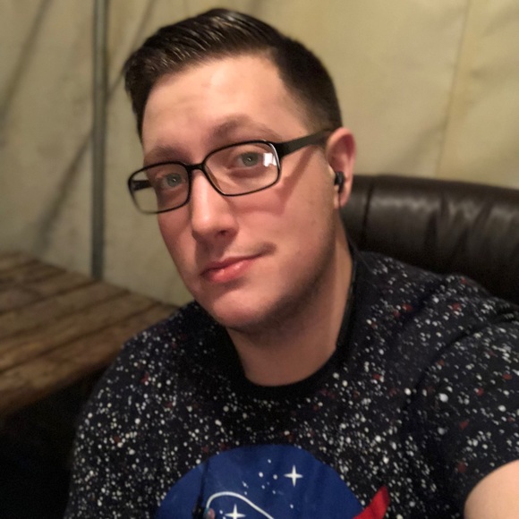 Profile Picture of Ryan Camerlengo (@mmfqdeath) on Poshmark