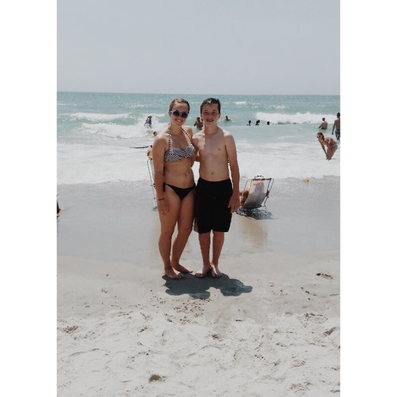 Profile Picture of Hannah Von drasek (@hannahvon21) on Poshmark