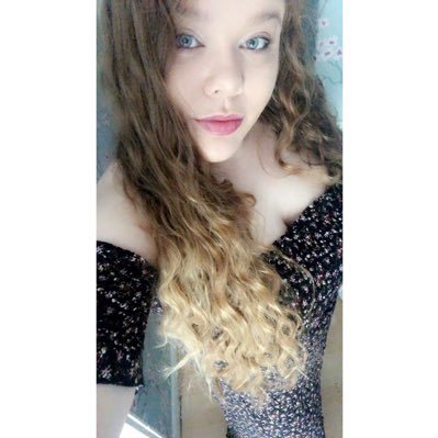 Profile Picture of Kimberley Dooley (@kim2694) on Twitter