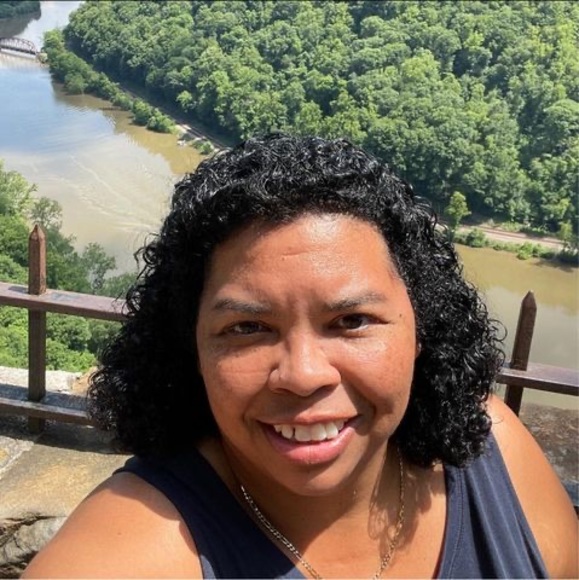 Profile Picture of Tina Durost (@gobraves01) on Poshmark