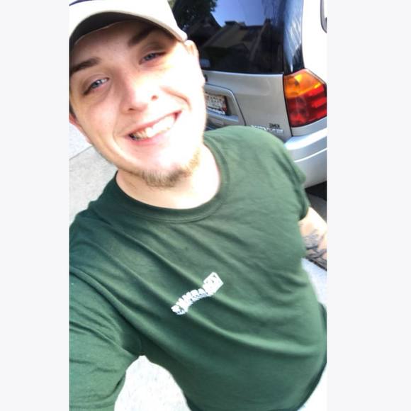 Profile Picture of Kevin Mullens jr. (@kevinmullens883) on Poshmark