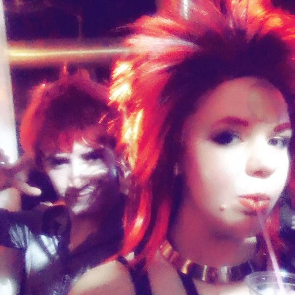 Profile Picture of Lisa Malanij (@intorflowers) on Poshmark