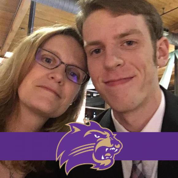 Profile Picture of Laurie Allen (@lkallen72) on Poshmark