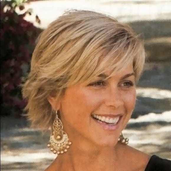 Profile Picture of Maureen Mcgunagle (@gomogo) on Poshmark