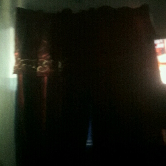 Profile Picture of Victor Duque (@victorduque1517) on Poshmark