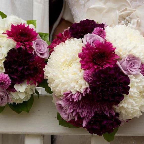 Profile Picture of Melissa Laurine (@melissalaurine) on Poshmark