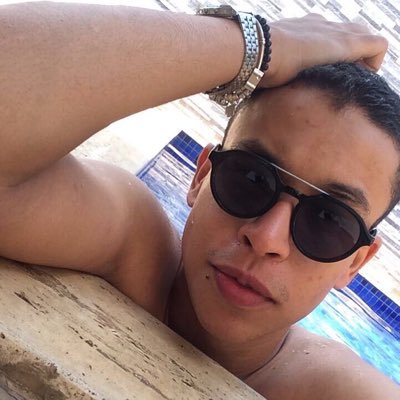 Profile Picture of Tom Araujo (@silvas_tom) on Twitter