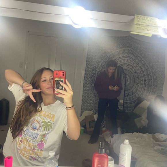 Profile Picture of Kenzie Saskiw (@kenziesaskiw) on Poshmark