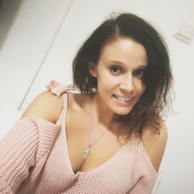 Profile Picture of Evelina Janavičiūtė (@evelinaja94) on Twitter