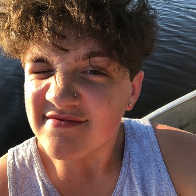 Profile Picture of Alex Chouinard (@AlexChouinard12) on Twitter