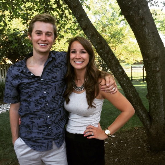 Shannon Arvai - Poshmark Profile Picture of Shannon Arvai (@sabrandt) on Poshmark