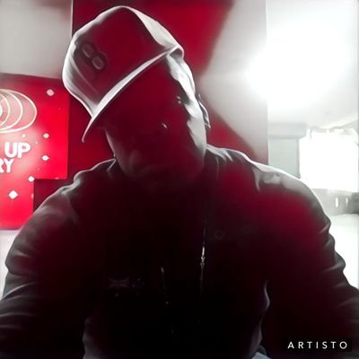 Profile Picture of Russ C Sylvester (@2DangeRuss) on Twitter