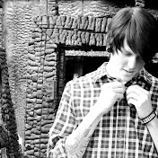 Profile Picture of Michael Aubrey (@Makahbrey) on Youtube