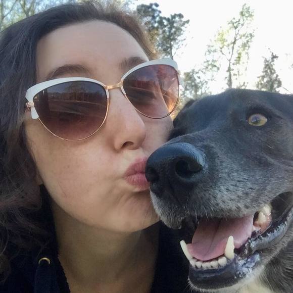 Profile Picture of Caroline Husick (@chusick) on Poshmark