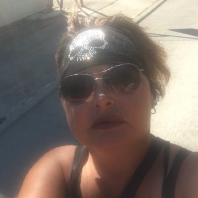 Profile Picture of Angela Herring (@AngelaH71619393) on Twitter