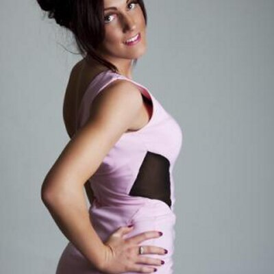 Profile Picture of Chloe Connell (@chloeconnell90) on Twitter